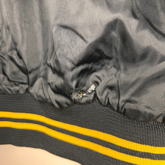 Vintage 80's Chevron Sportswear Coquitlam Minor Hockey Canada Patch Jacket - Picture 3 of 11